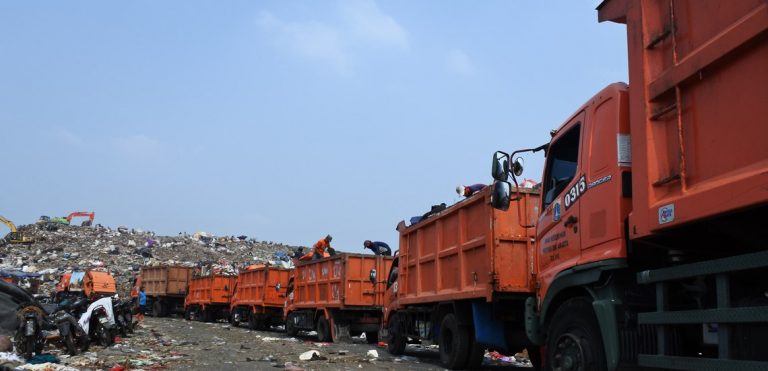 Qatar Pushes Recycling