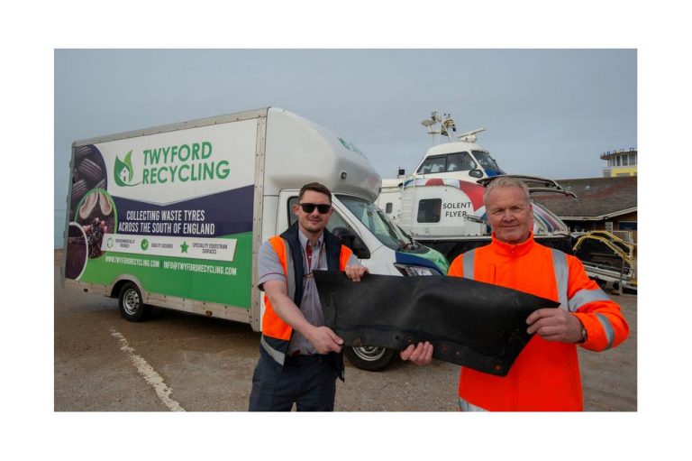 Twyford Recycling Teams up with Hovertravel